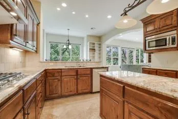 2401 Sailpoint Drive Spicewood, TX 78669