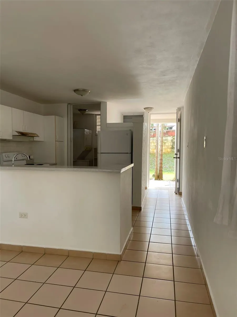 1802 BOULEVARD DE LA MEDIA LUNA #1802 Carolina, PR 00979