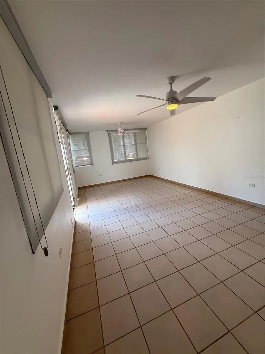 1802 BOULEVARD DE LA MEDIA LUNA #1802 Carolina, PR 00979