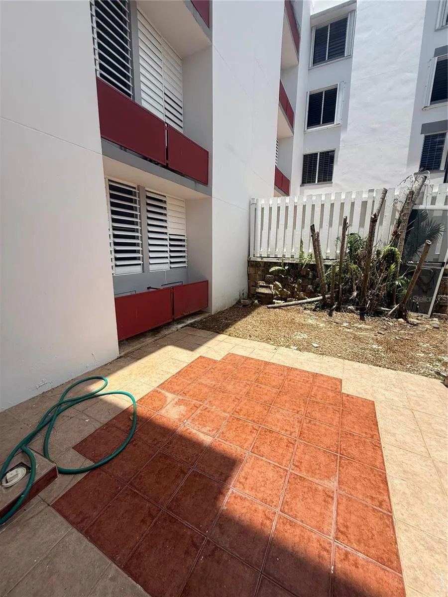 1802 BOULEVARD DE LA MEDIA LUNA #1802 Carolina, PR 00979
