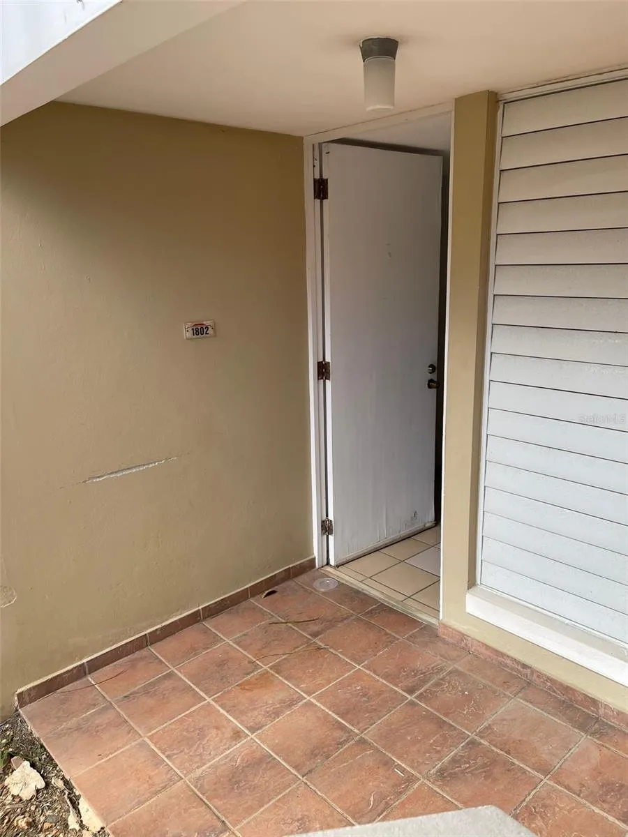 1802 BOULEVARD DE LA MEDIA LUNA #1802 Carolina, PR 00979