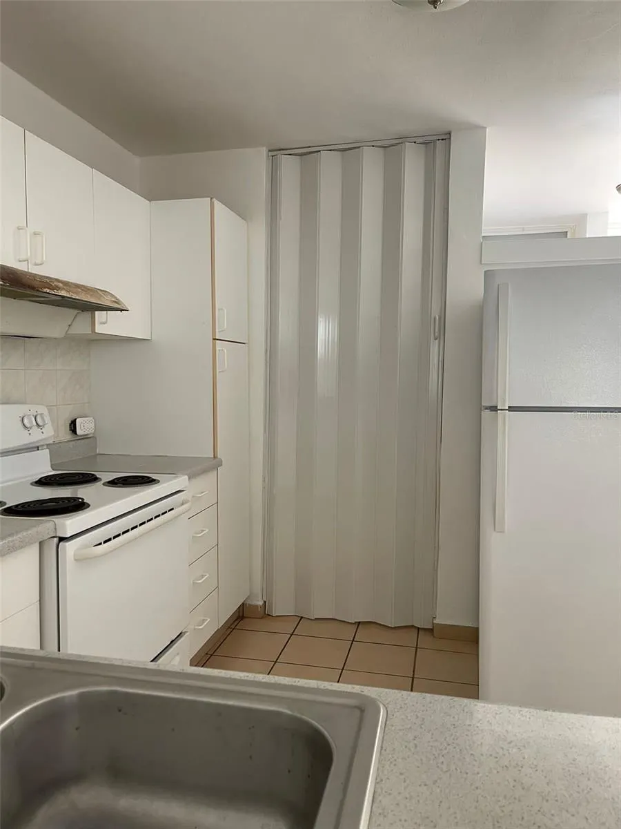 1802 BOULEVARD DE LA MEDIA LUNA #1802 Carolina, PR 00979