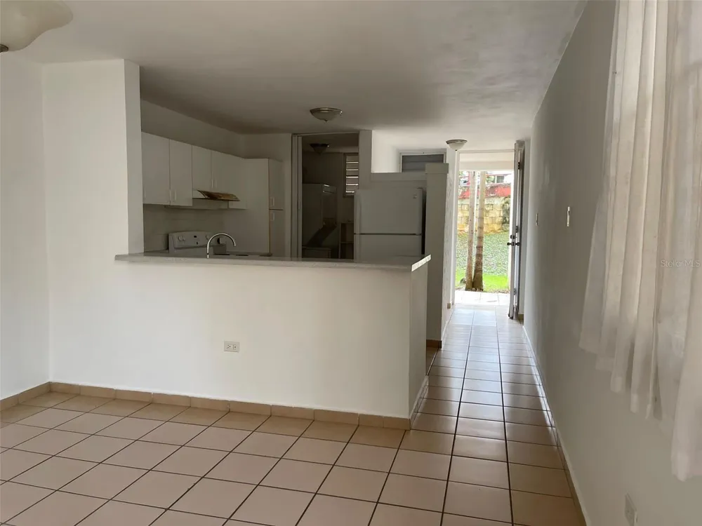 1802 BOULEVARD DE LA MEDIA LUNA #1802 Carolina, PR 00979