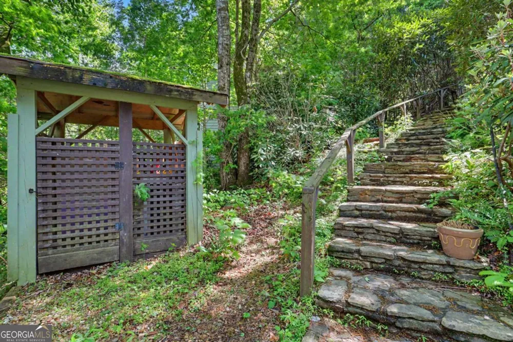 15 Imperial LN Clayton, GA 30525