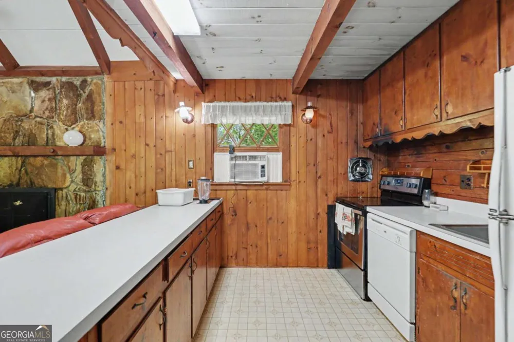15 Imperial LN Clayton, GA 30525