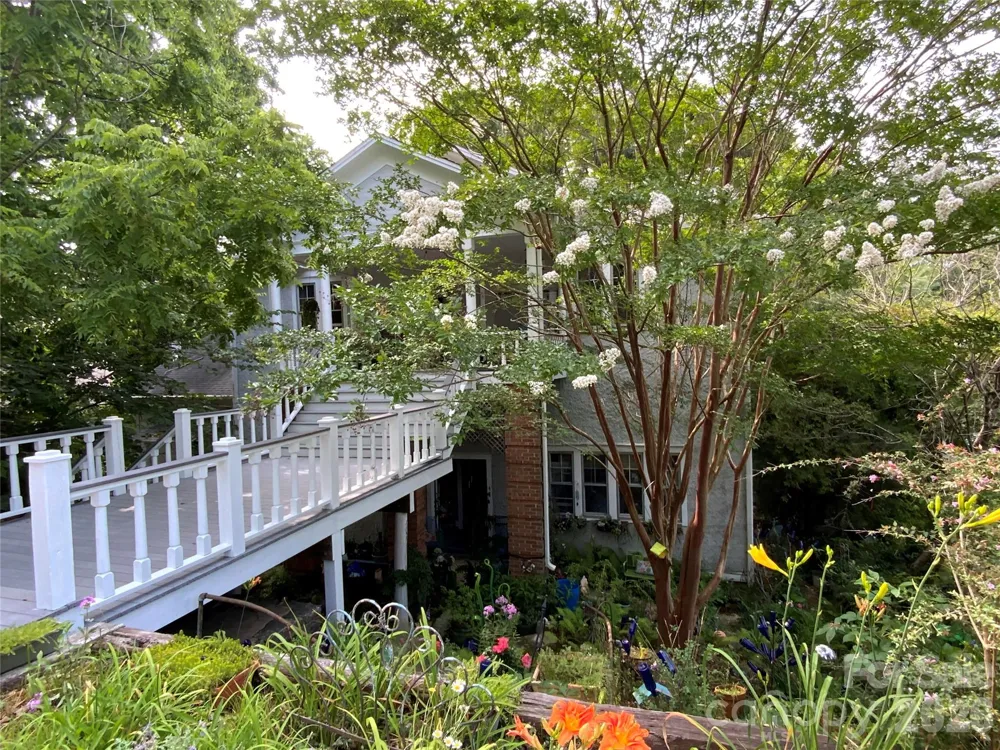 58 Seminary Street Saluda, NC 28773