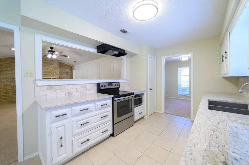 111 Sunview Street Sunnyvale, TX 75182