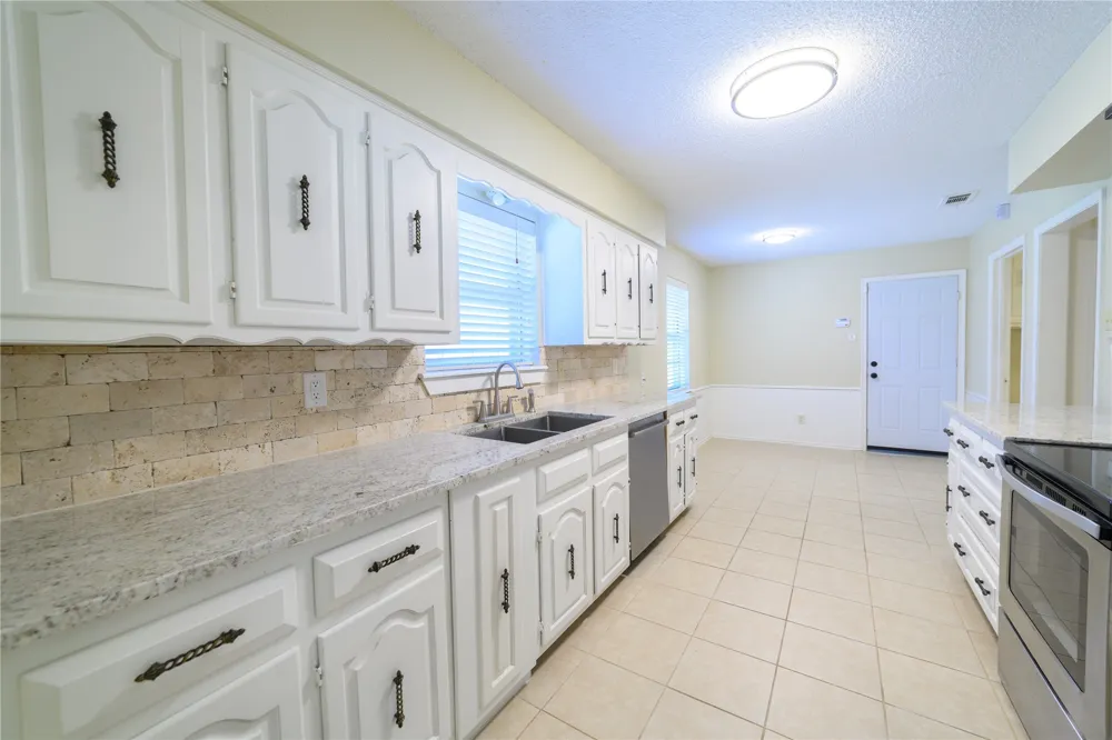 111 Sunview Street Sunnyvale, TX 75182
