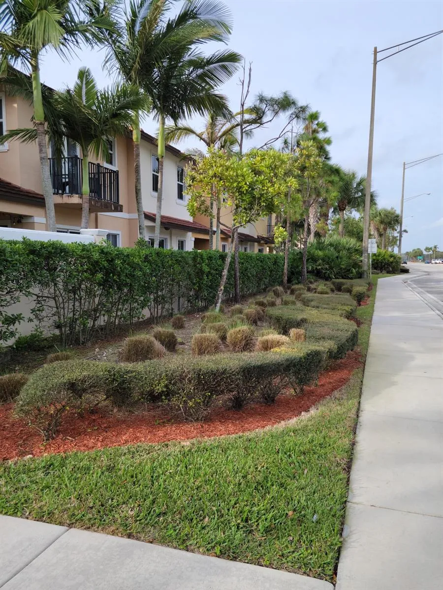 6960 Long Pine Circle Coconut Creek, FL 33073