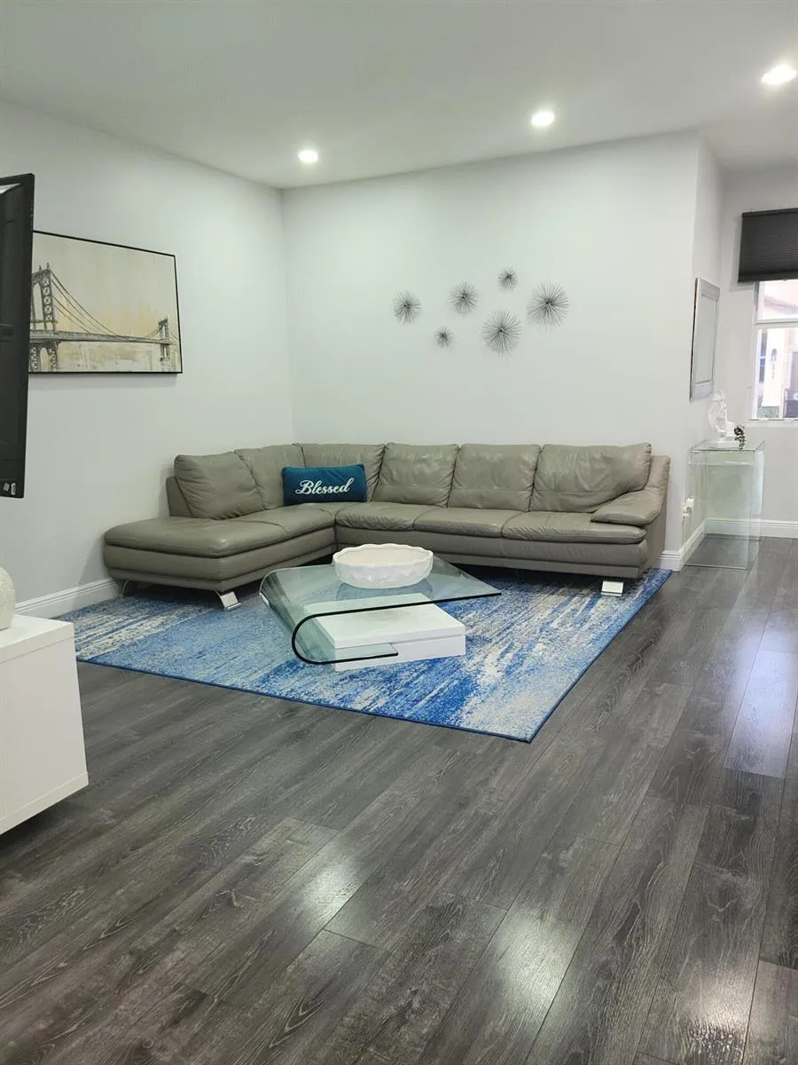 6960 Long Pine Circle Coconut Creek, FL 33073