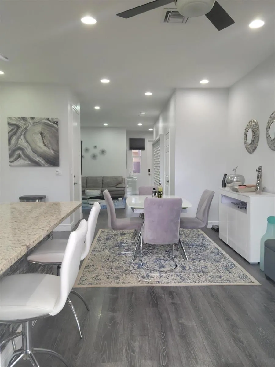 6960 Long Pine Circle Coconut Creek, FL 33073