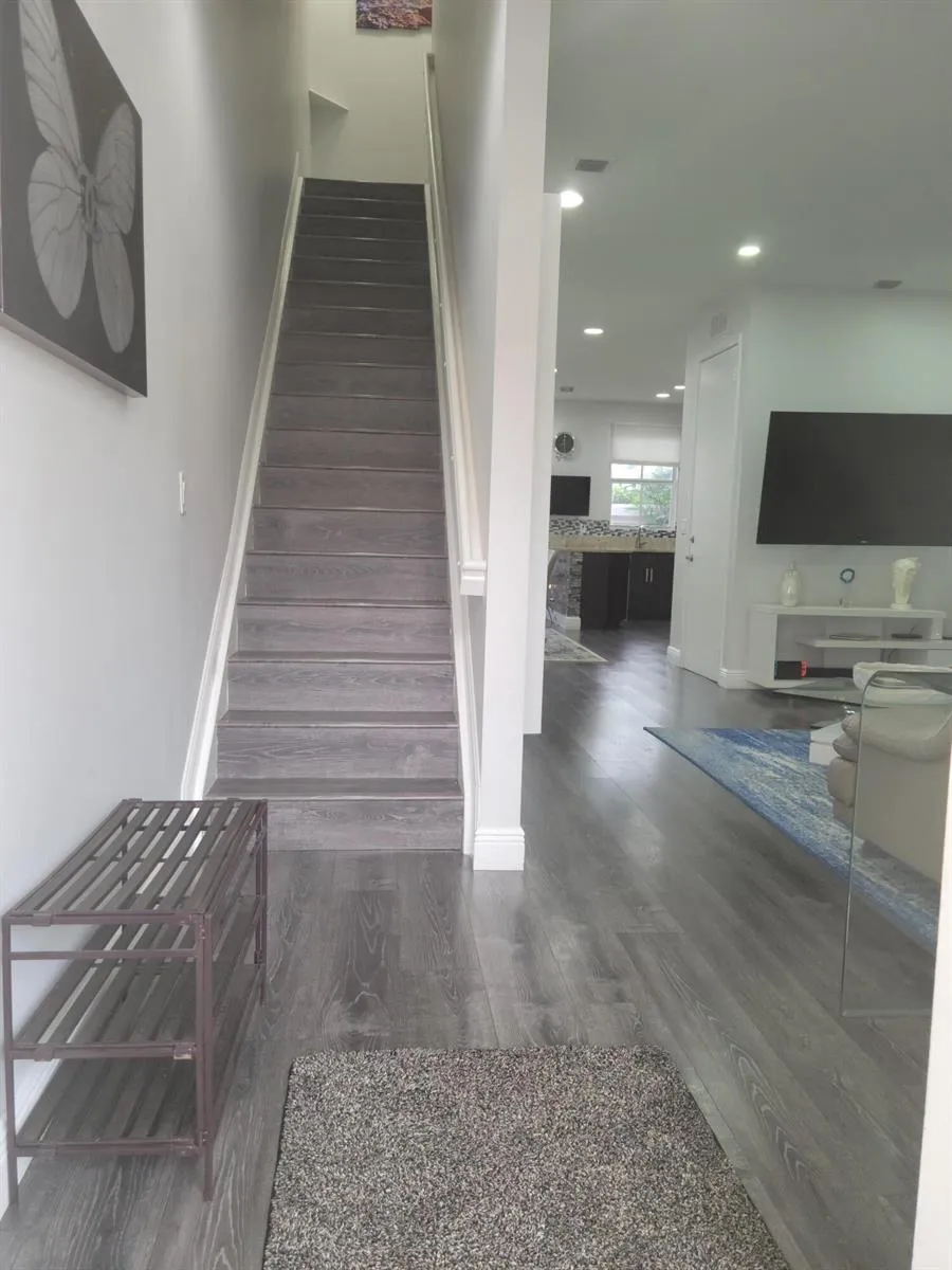 6960 Long Pine Circle Coconut Creek, FL 33073