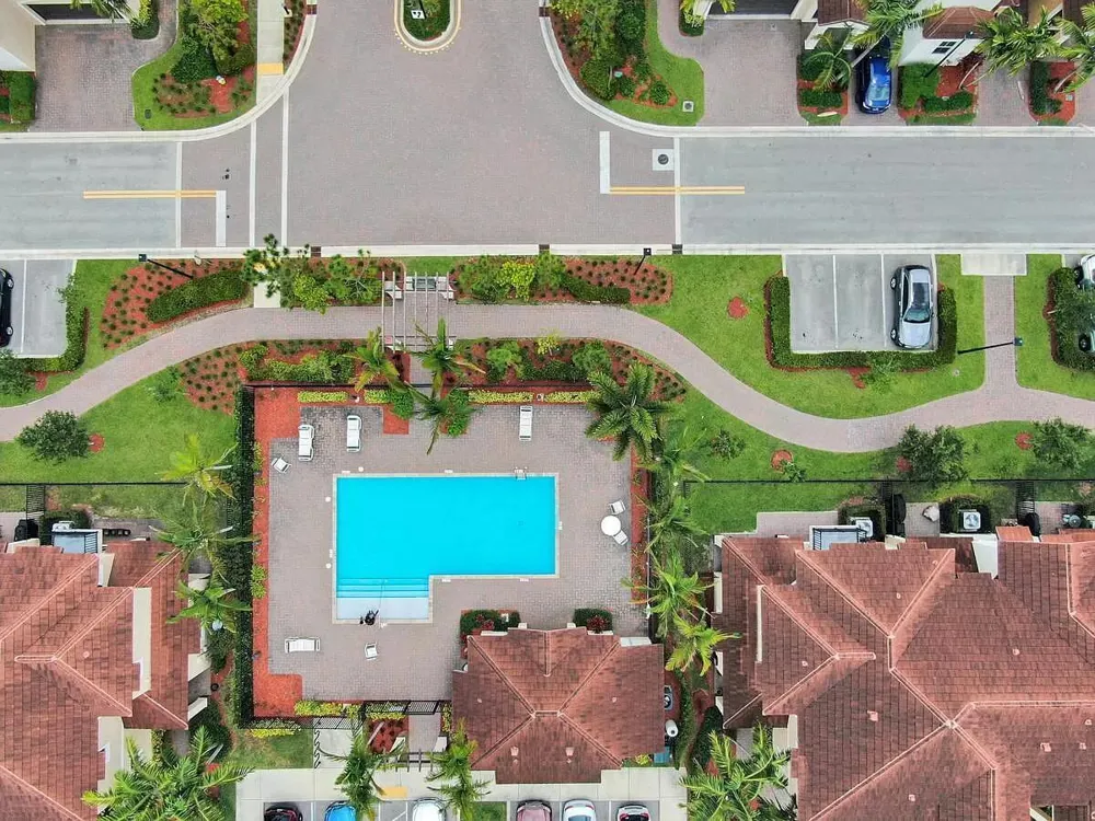 6960 Long Pine Circle Coconut Creek, FL 33073
