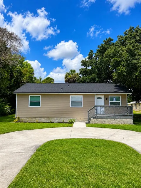 2405 44th Street