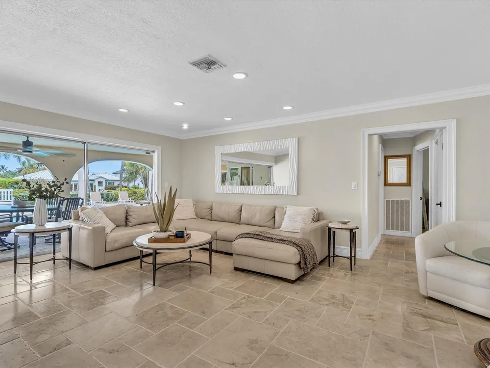 1525 SE 12th Street Deerfield Beach, FL 33441