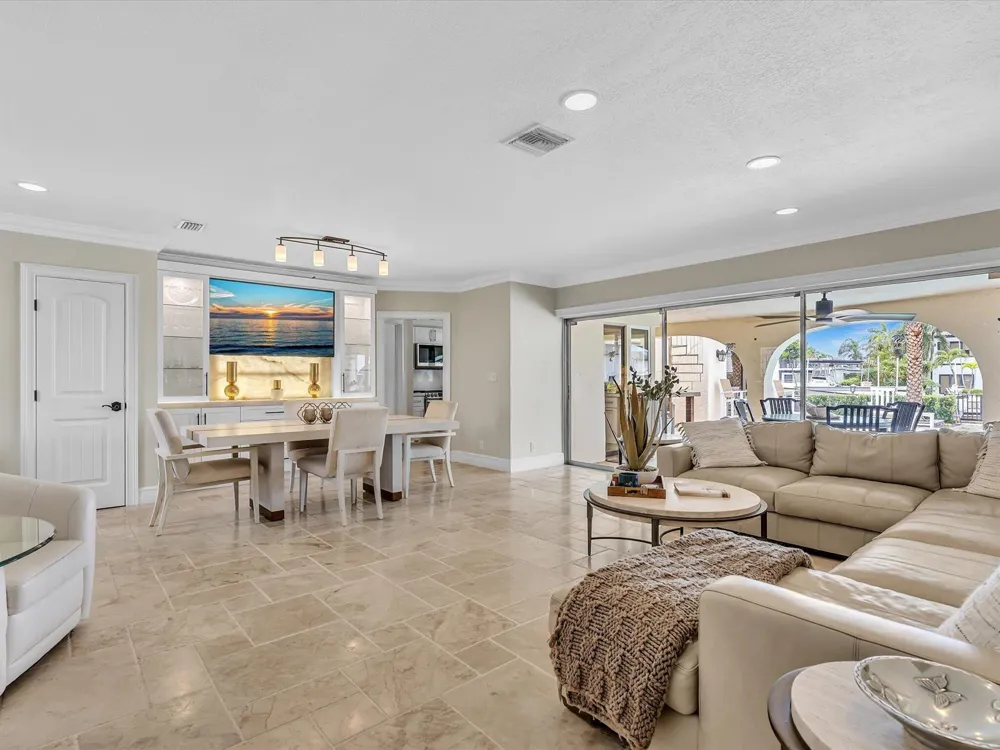 1525 SE 12th Street Deerfield Beach, FL 33441