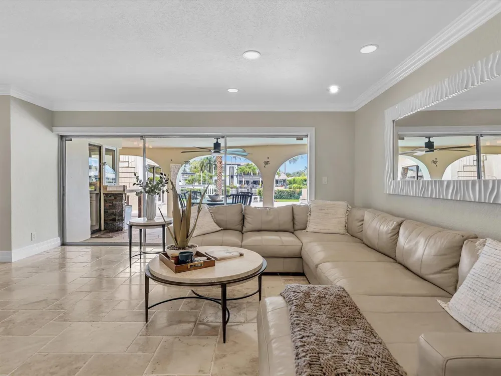 1525 SE 12th Street Deerfield Beach, FL 33441