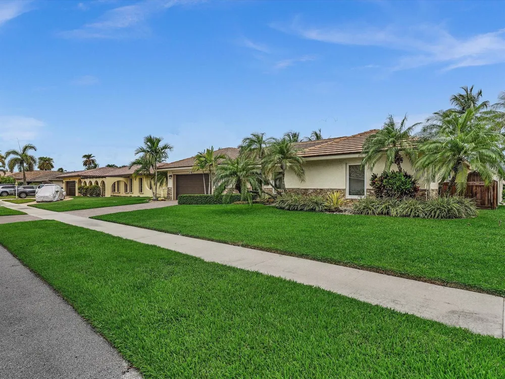 1525 SE 12th Street Deerfield Beach, FL 33441