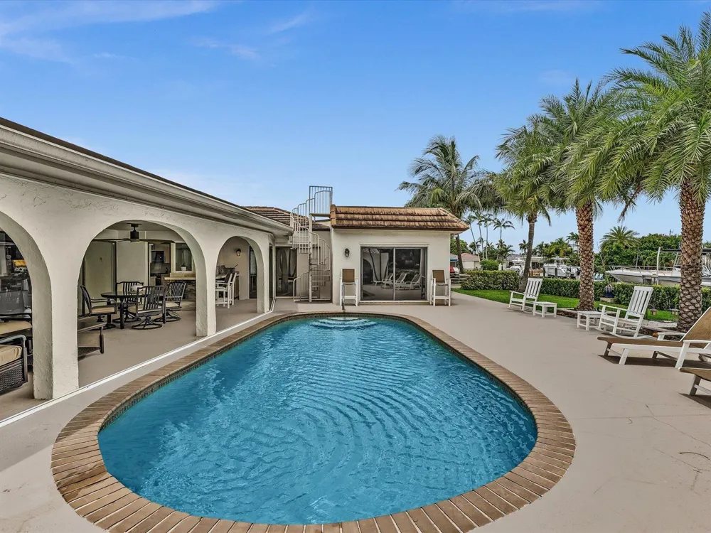 1525 SE 12th Street Deerfield Beach, FL 33441