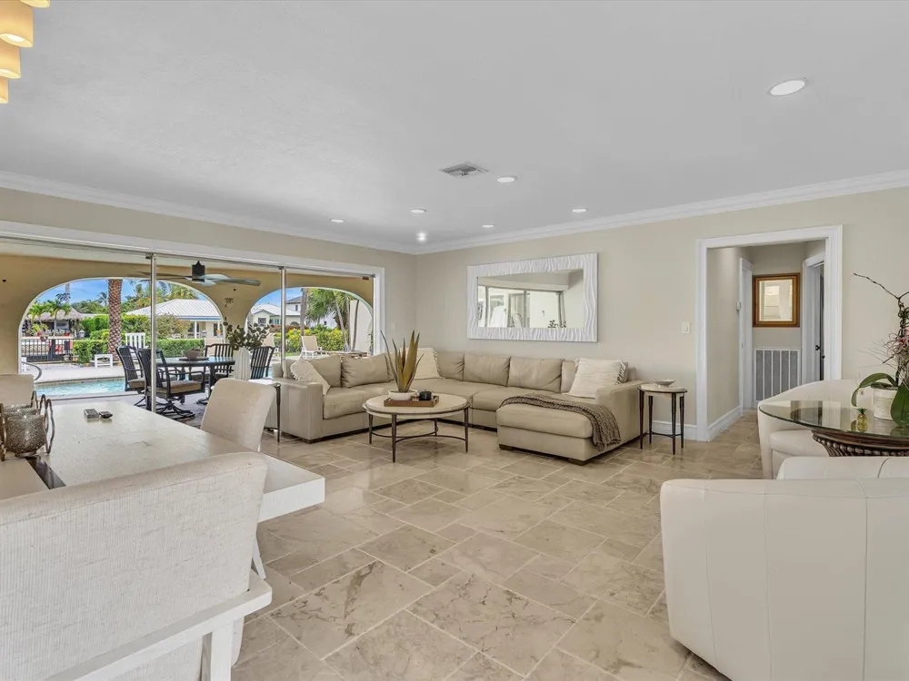 1525 SE 12th Street Deerfield Beach, FL 33441