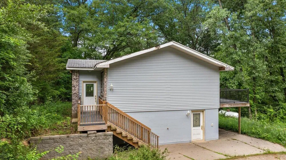8945 Vergennes Street SE Ada, MI 49301