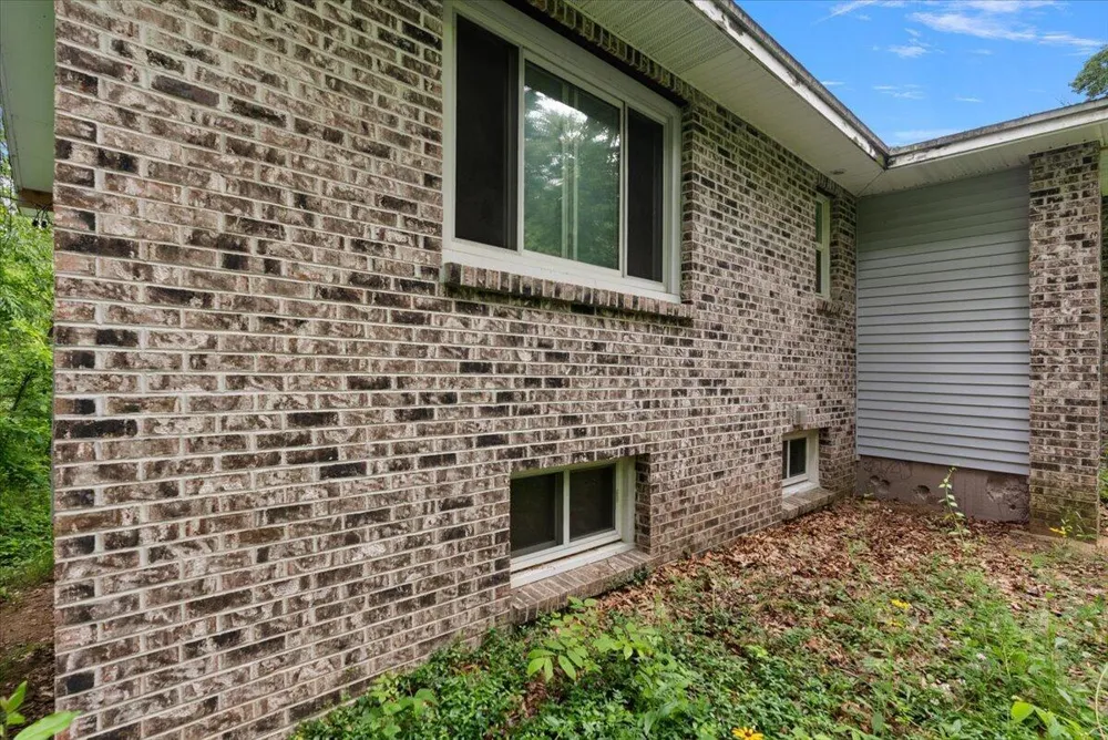 8945 Vergennes Street SE Ada, MI 49301