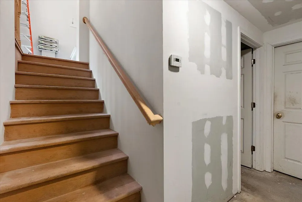 8945 Vergennes Street SE Ada, MI 49301
