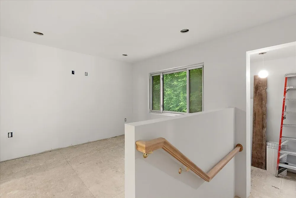 8945 Vergennes Street SE Ada, MI 49301