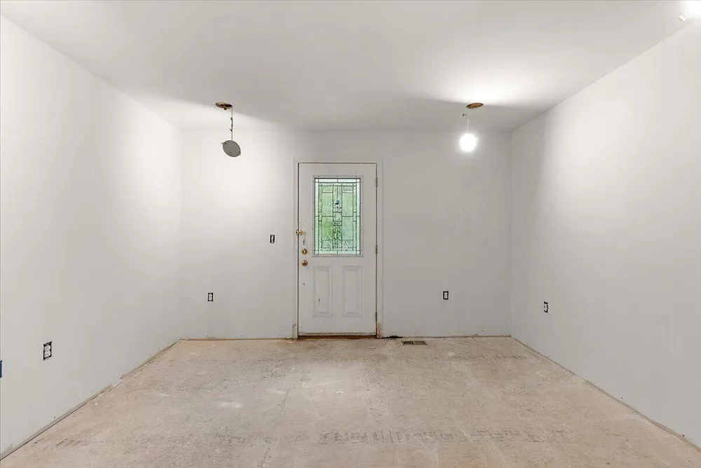 8945 Vergennes Street SE Ada, MI 49301