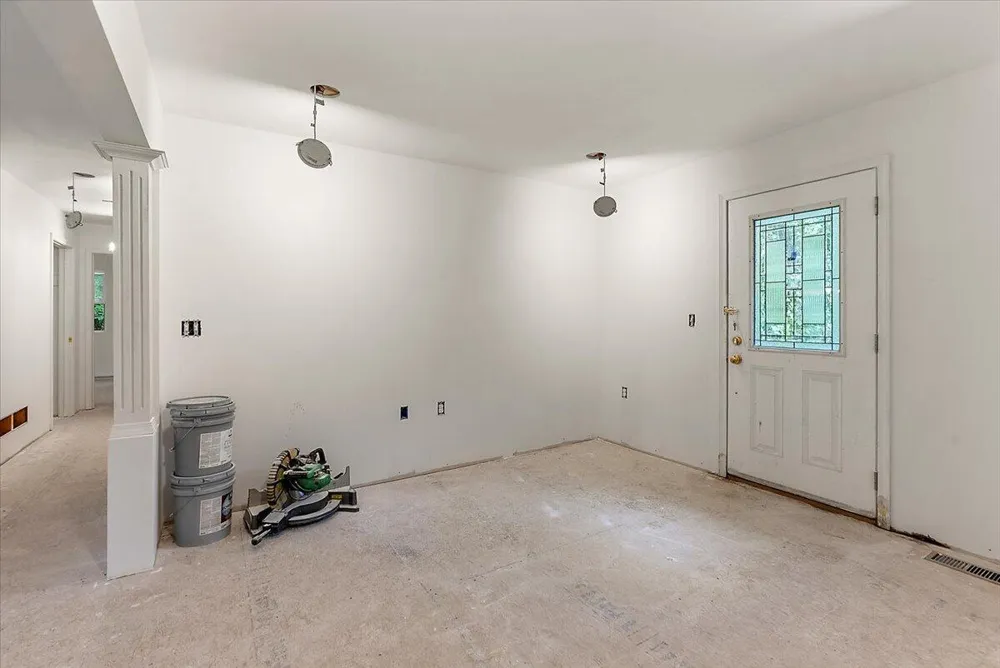 8945 Vergennes Street SE Ada, MI 49301