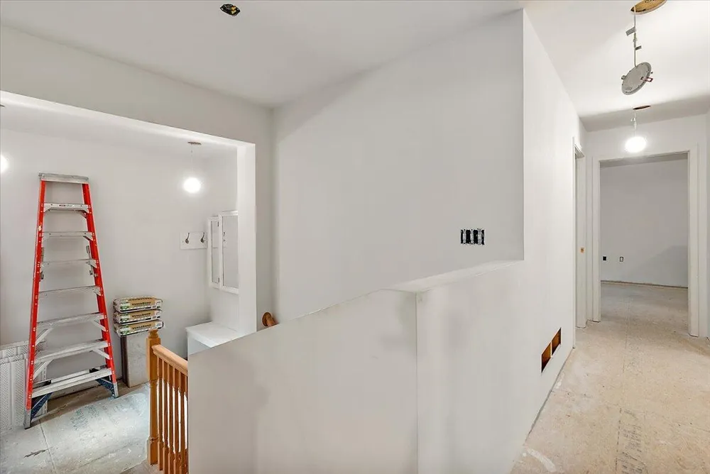 8945 Vergennes Street SE Ada, MI 49301