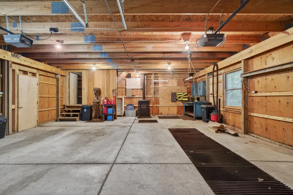 7789 Thorne Road Horton, MI 49246