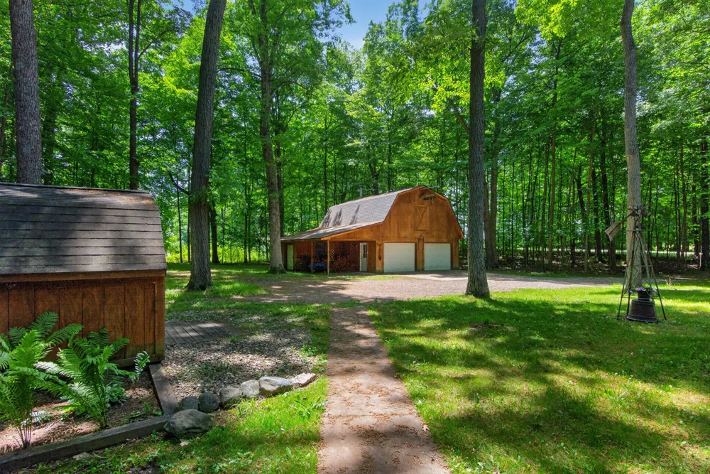 7789 Thorne Road Horton, MI 49246