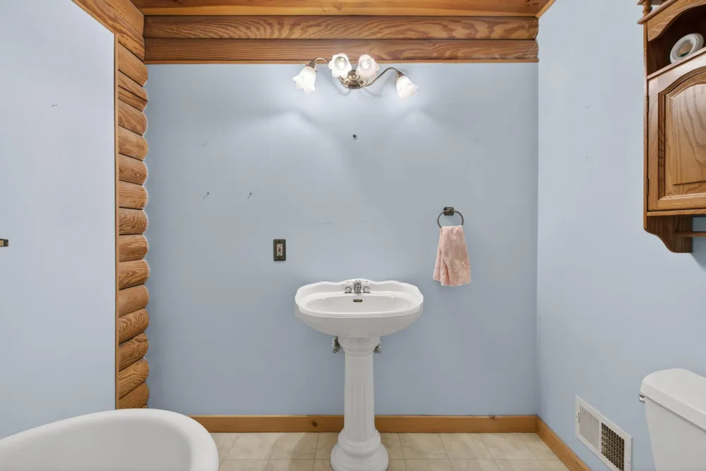 7789 Thorne Road Horton, MI 49246