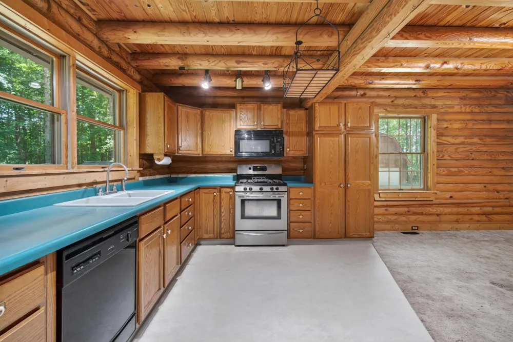 7789 Thorne Road Horton, MI 49246