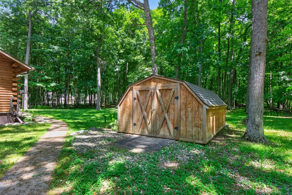 7789 Thorne Road Horton, MI 49246