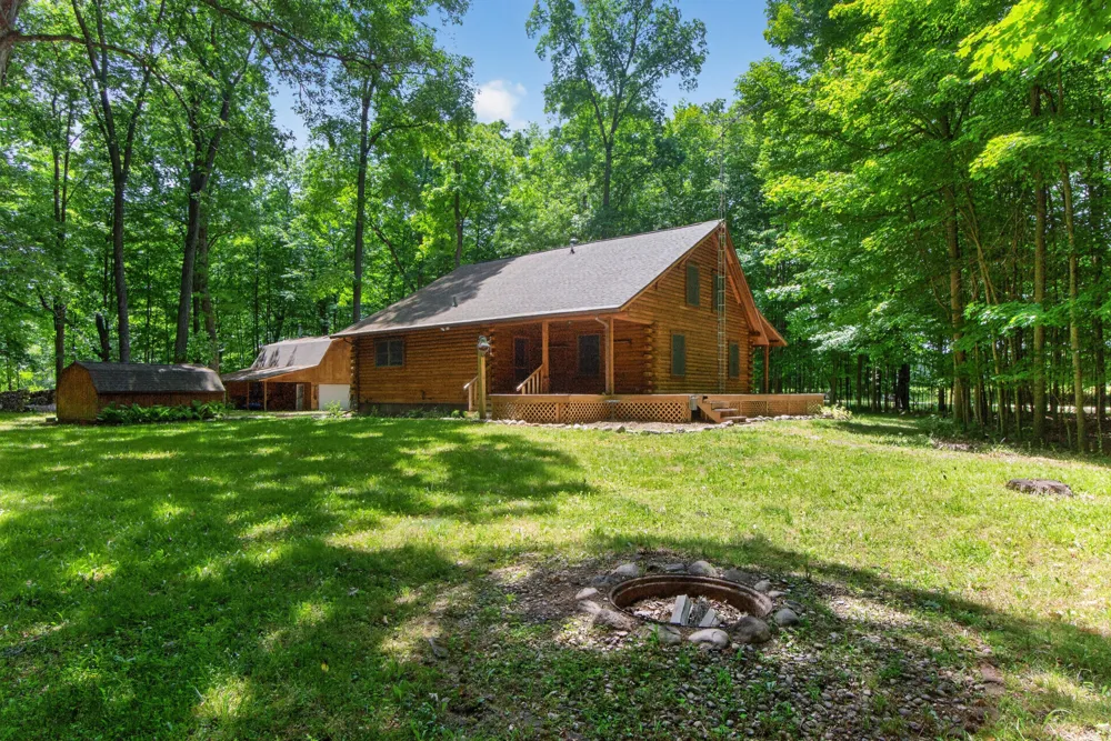 7789 Thorne Road Horton, MI 49246