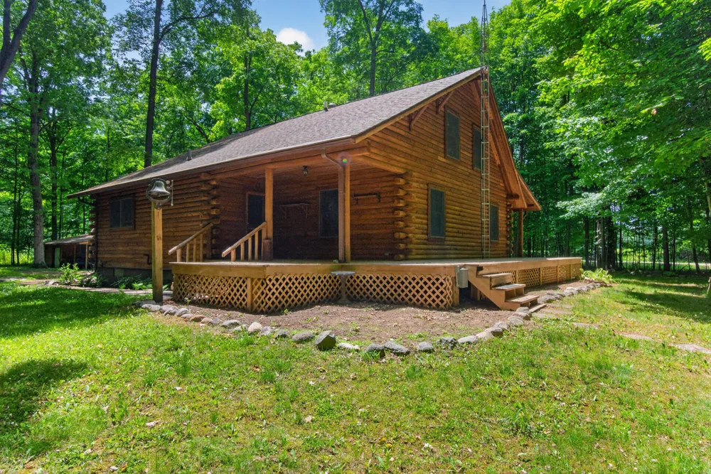 7789 Thorne Road Horton, MI 49246