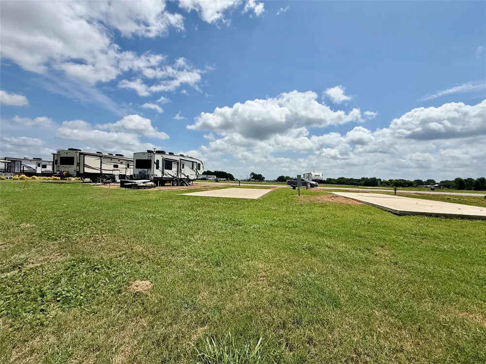 5136 Peninsula Road Kerens, TX 75144