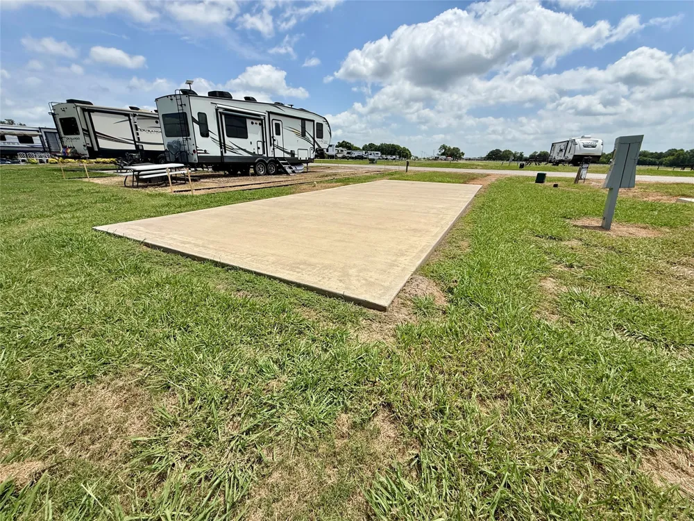 5136 Peninsula Road Kerens, TX 75144
