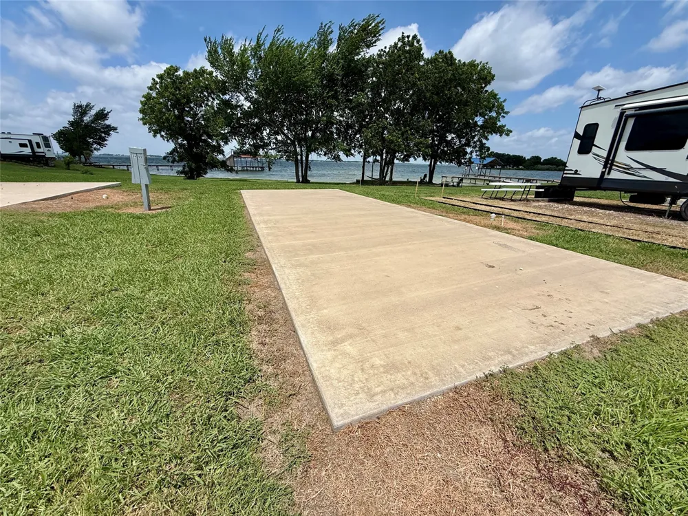 5136 Peninsula Road Kerens, TX 75144