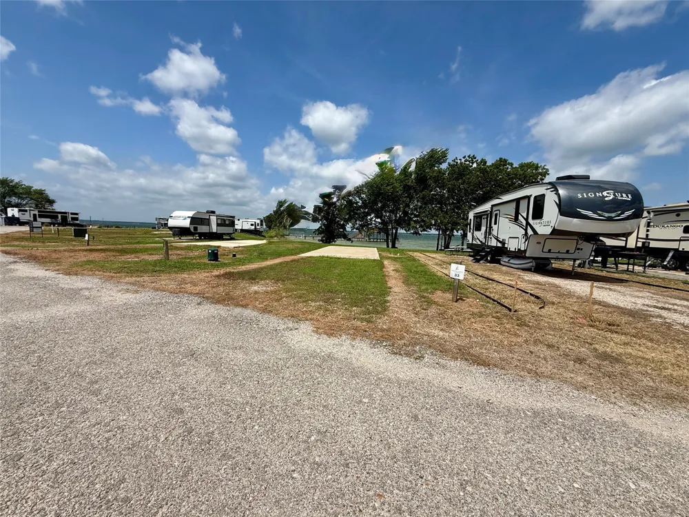5136 Peninsula Road Kerens, TX 75144