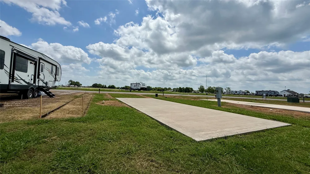 5136 Peninsula Road Kerens, TX 75144