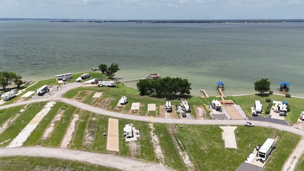5136 Peninsula Road Kerens, TX 75144