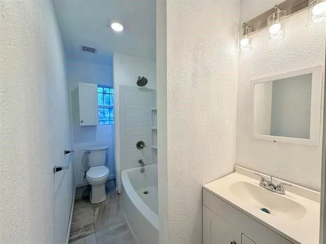 710 W 14th Street Port Arthur, TX 77640