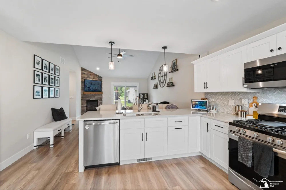 4157 Caitlin Court Bedford Township, MI 48144