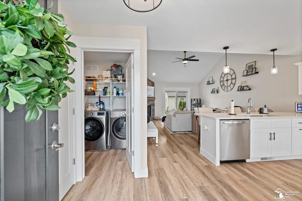 4157 Caitlin Court Bedford Township, MI 48144