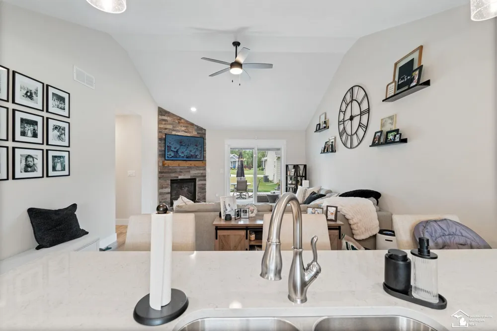 4157 Caitlin Court Bedford Township, MI 48144