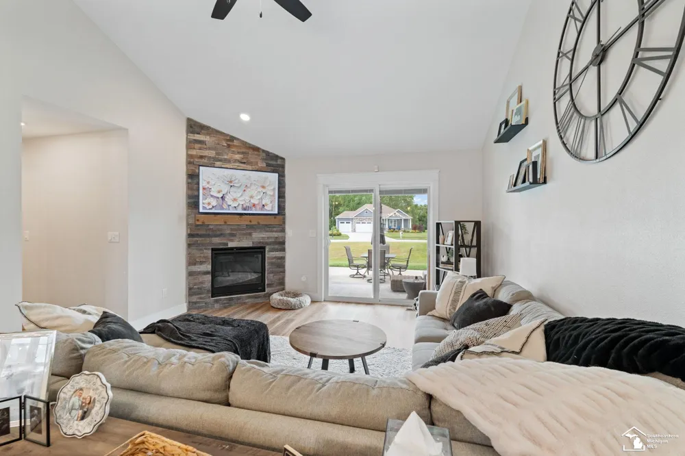 4157 Caitlin Court Bedford Township, MI 48144