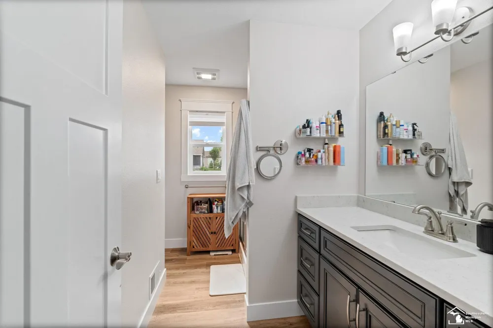 4157 Caitlin Court Bedford Township, MI 48144